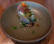Summer roll, tuna, cucumber, carrot, sesame